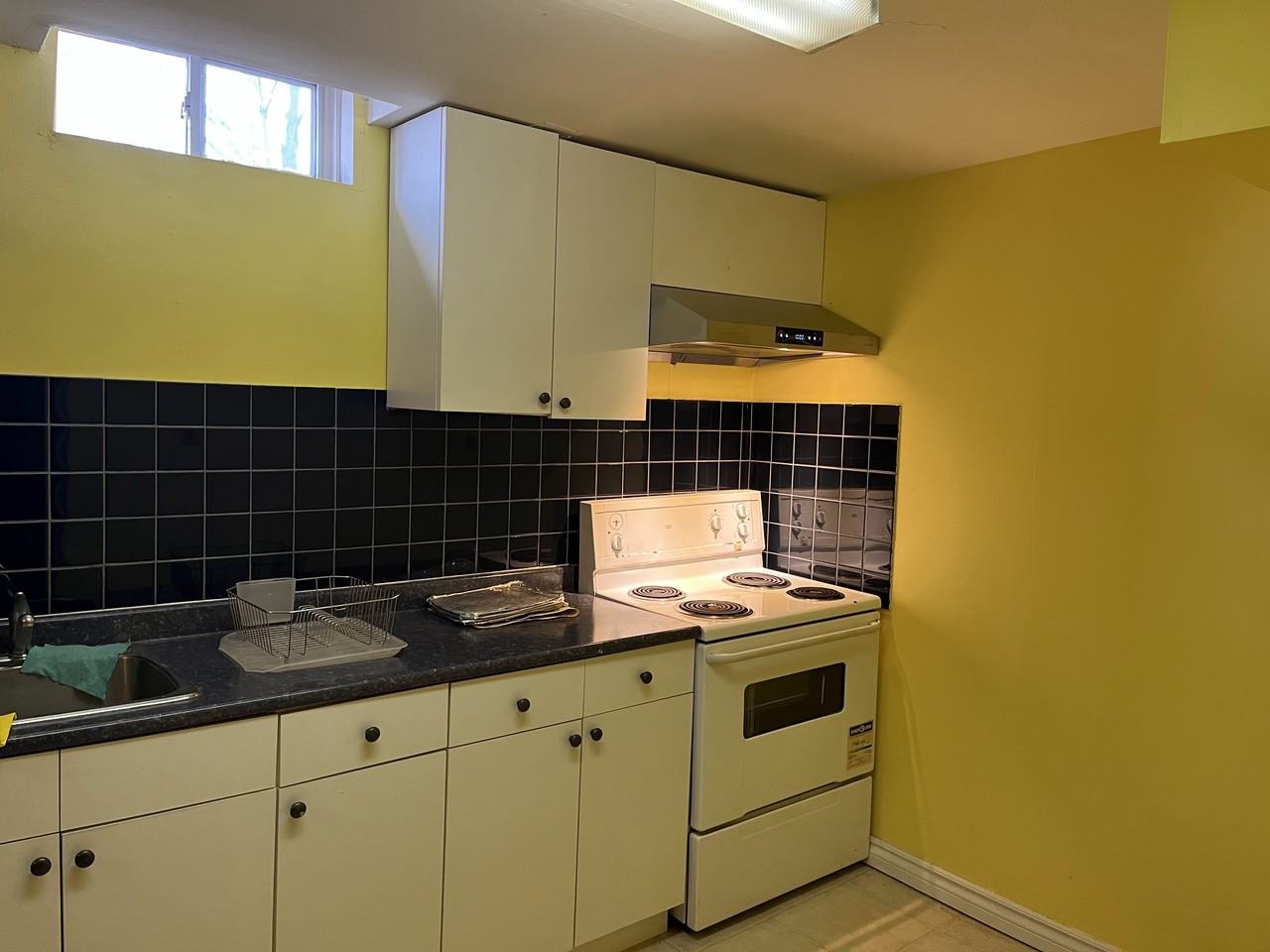 3305 Colonial Drive - Photo 2 of 7