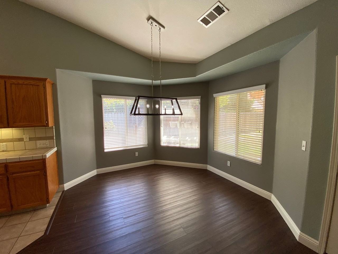 2643 W Oakridge Ave - Photo 3 of 41