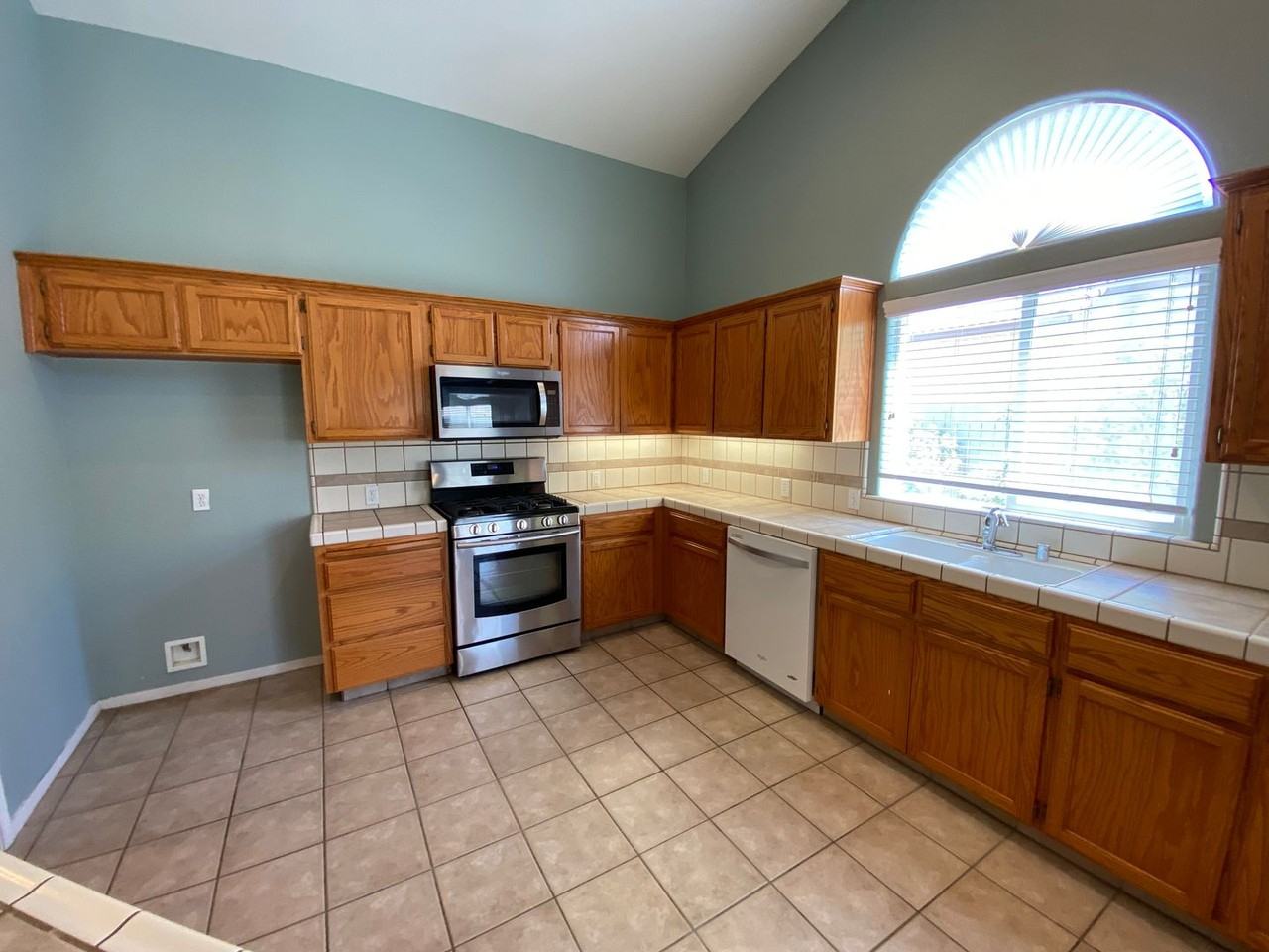 2643 W Oakridge Ave - Photo 7 of 41