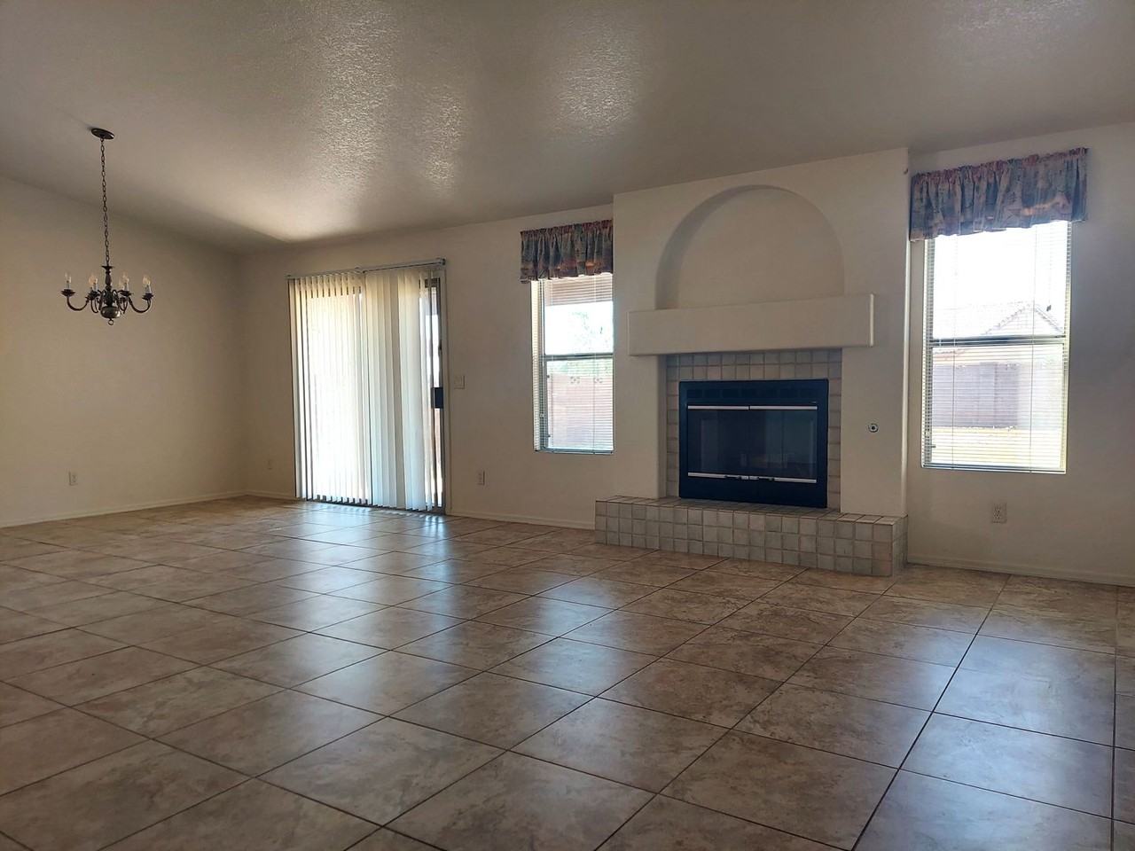 3858 Plaza De La Yerba - Photo 3 of 11