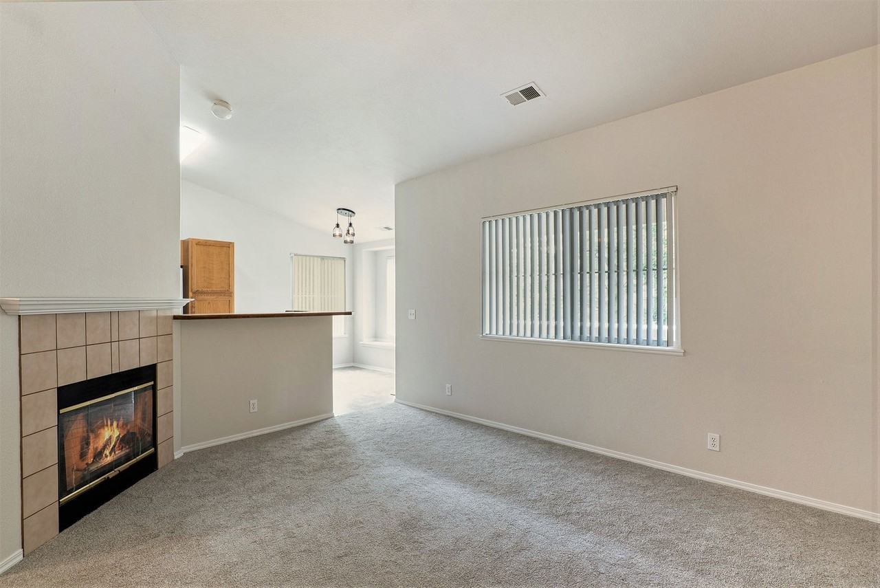 3750 Penny Pt #G - Photo 6 of 25