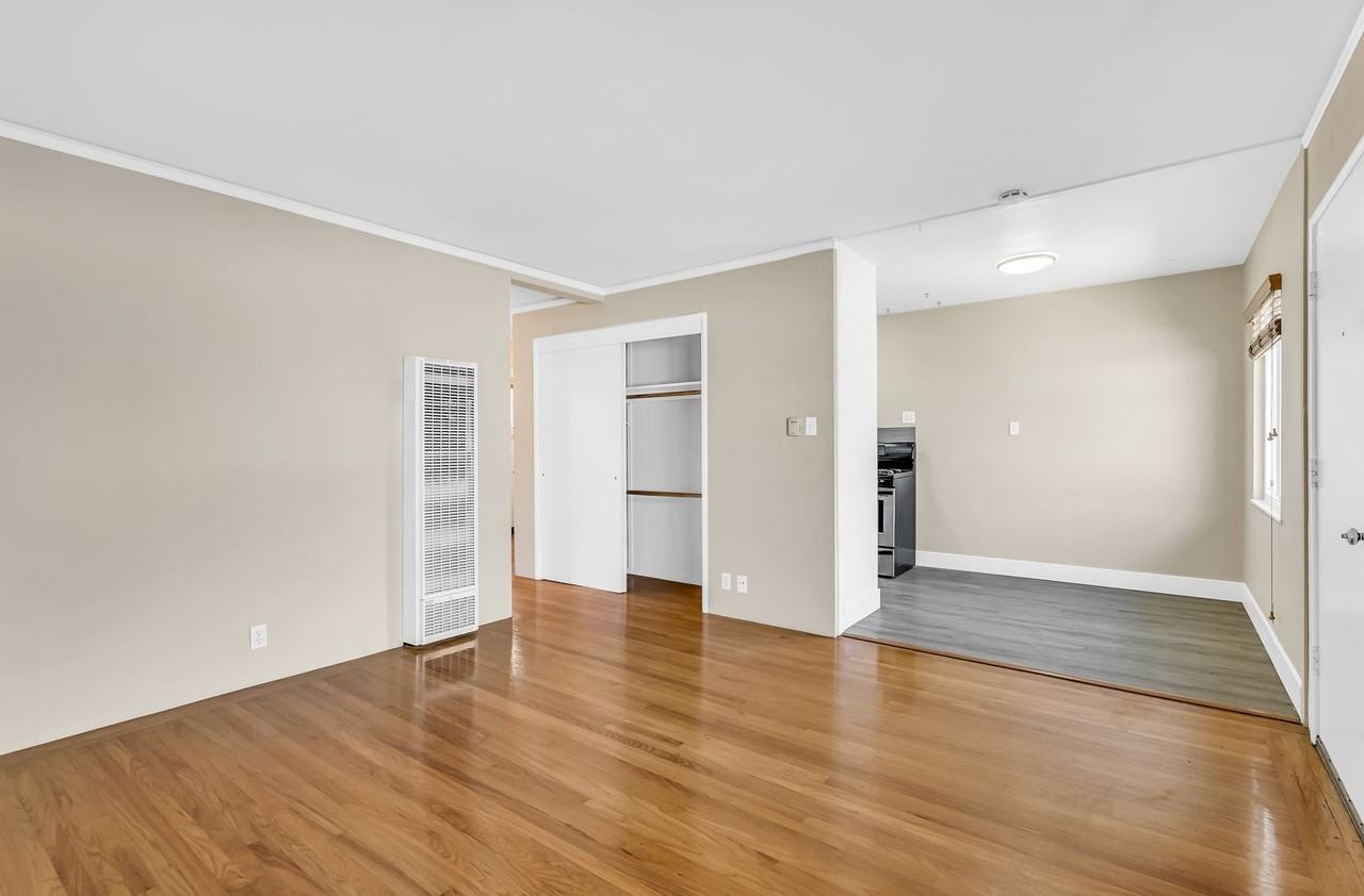 1110 Capuchino Ave - Photo 2 of 18