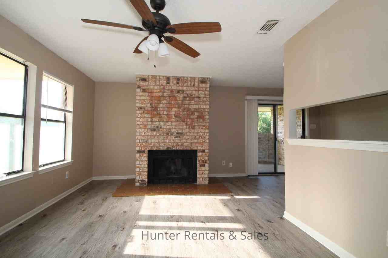 504 Angus Cir Apt C - Photo 4 of 15