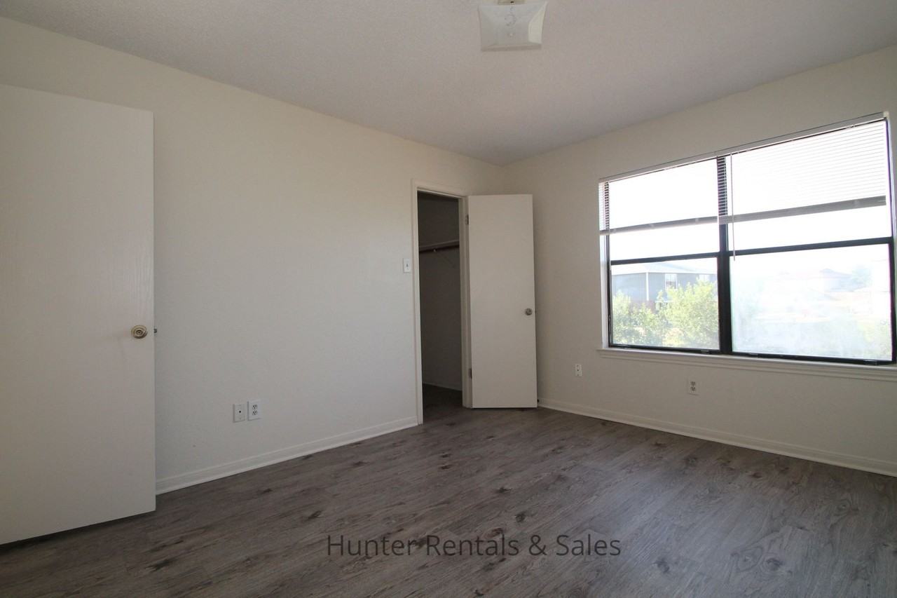 504 Angus Cir Apt C - Photo 6 of 15