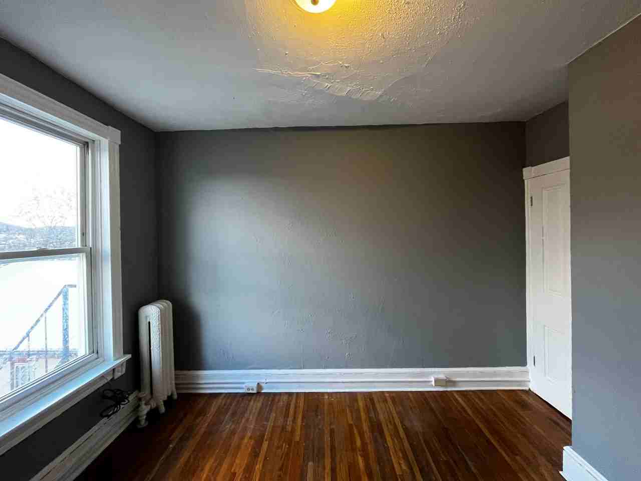 929 N. 3rd Street - Photo 3 of 6