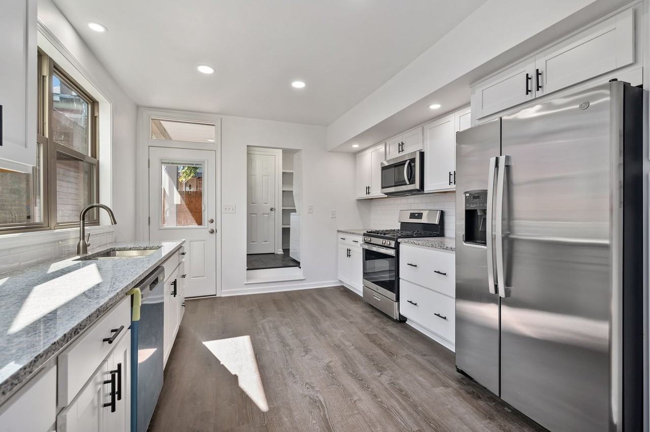 309 Taylor St - Photo 4 of 16