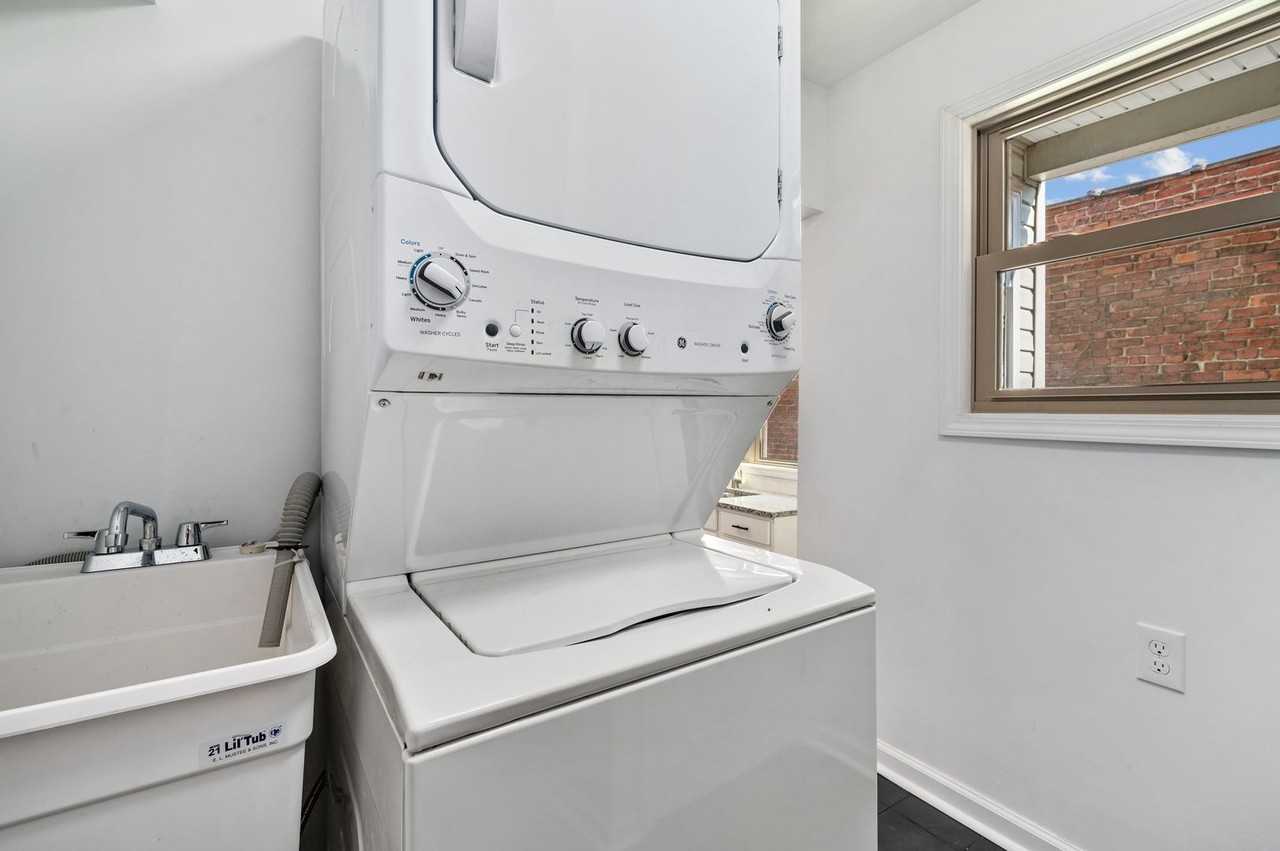 309 Taylor St - Photo 5 of 16