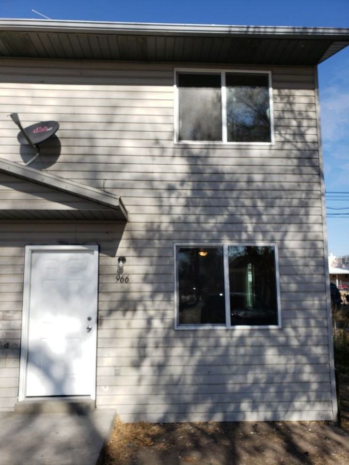 966-972 Center St 4 Plex - Photo 2 of 13