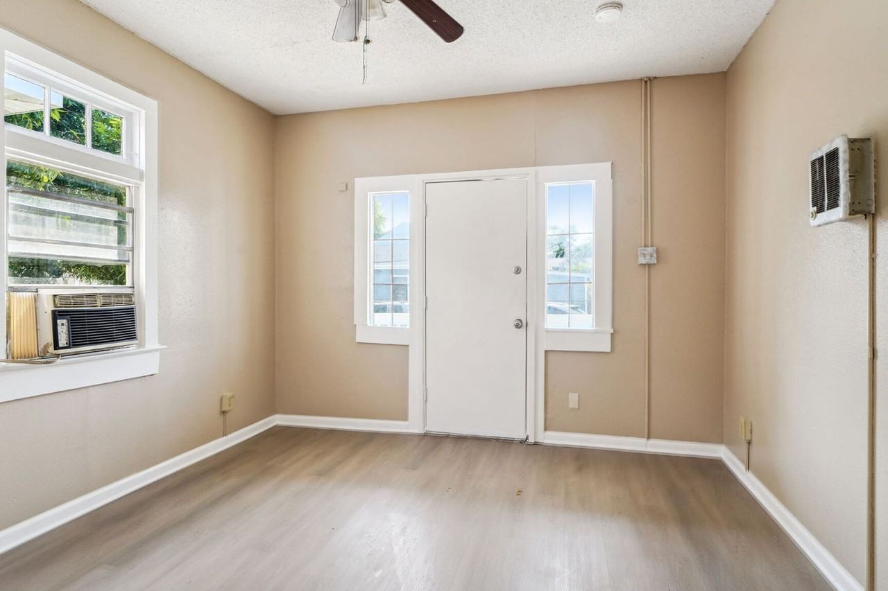 grp1826 - Photo 2 of 9