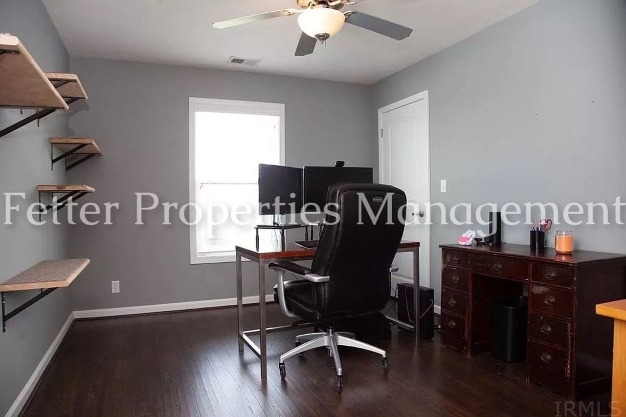 3642 Arbor Creek Dr - Photo 2 of 8