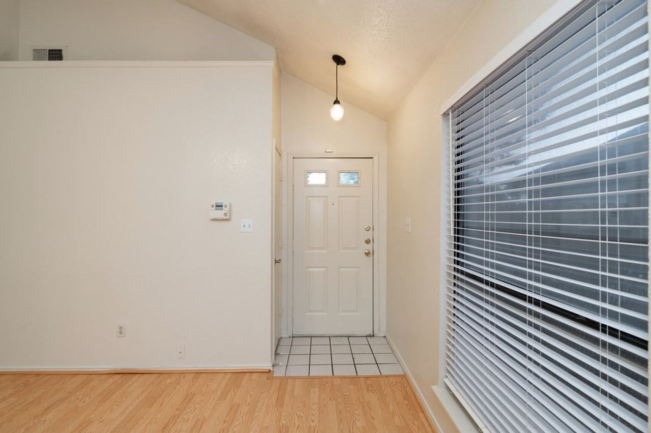 4721 Wineberry Dr - Photo 3 of 20