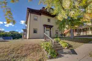 featured image of 908 Bridge Ave