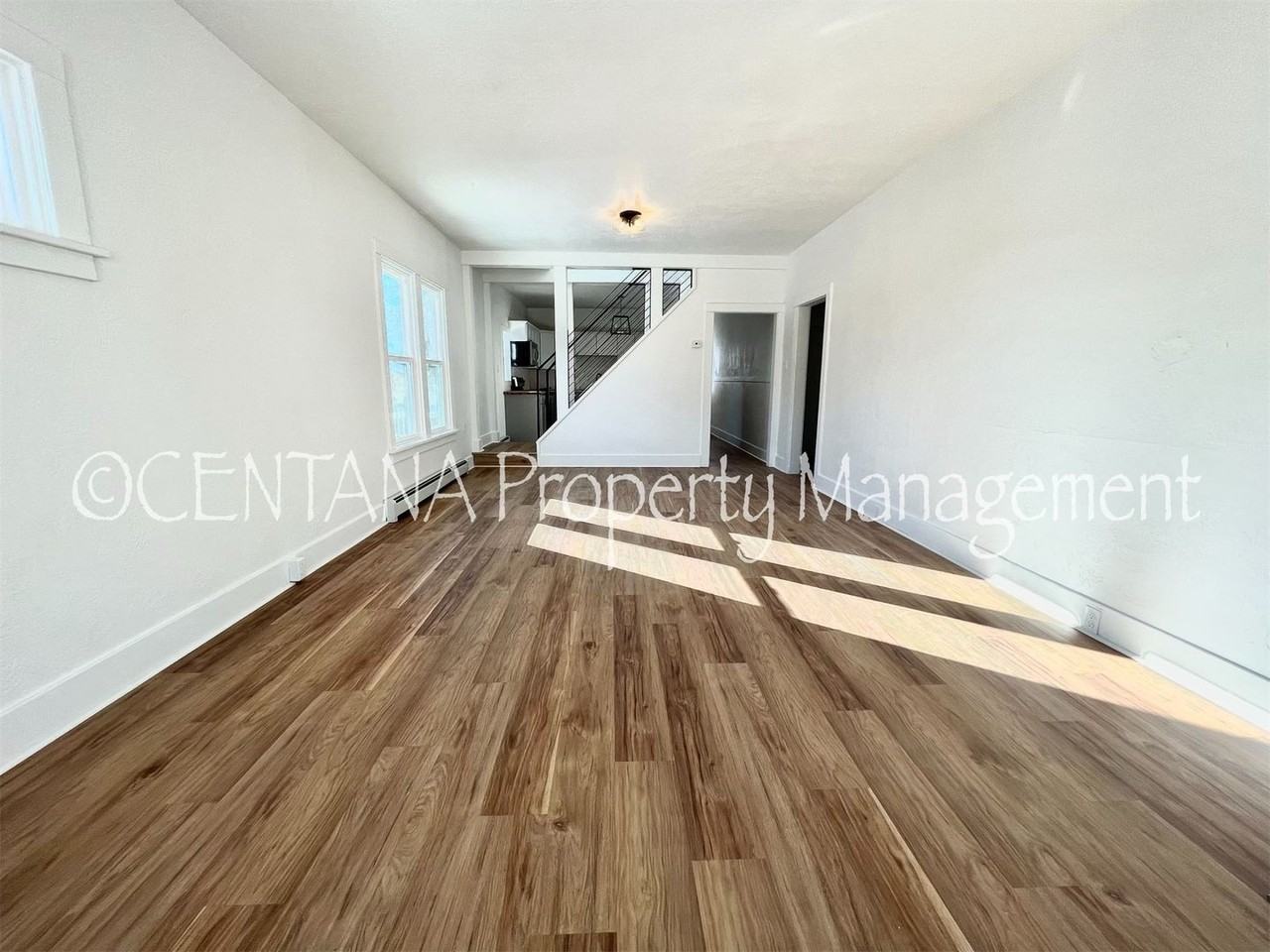 317 W Park Ave - Photo 3 of 18