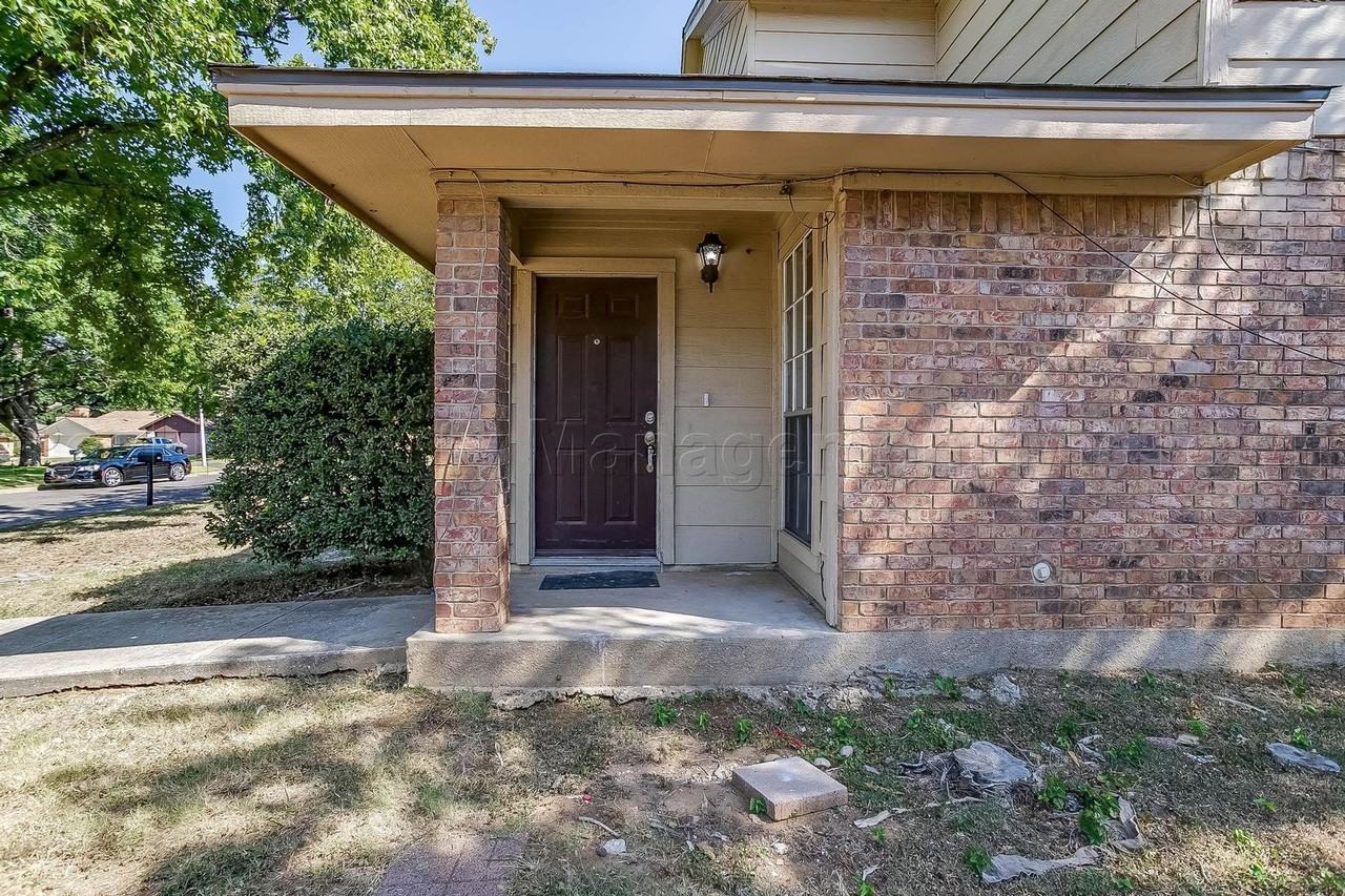 4007 Ridgebrook Dr - Photo 3 of 28
