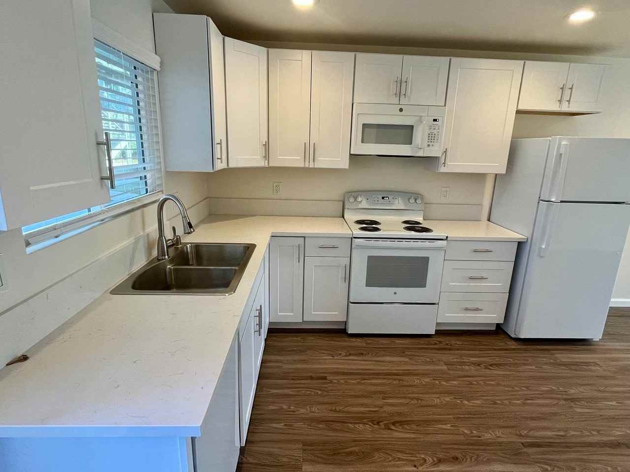 Old Stage - Photo 6 of 23