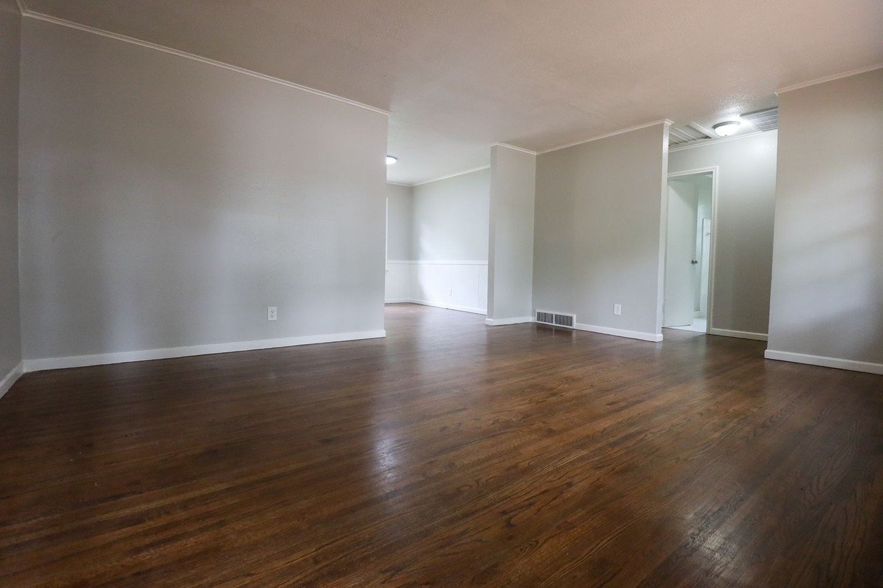2445 S Pittsburg Ave - Photo 6 of 22