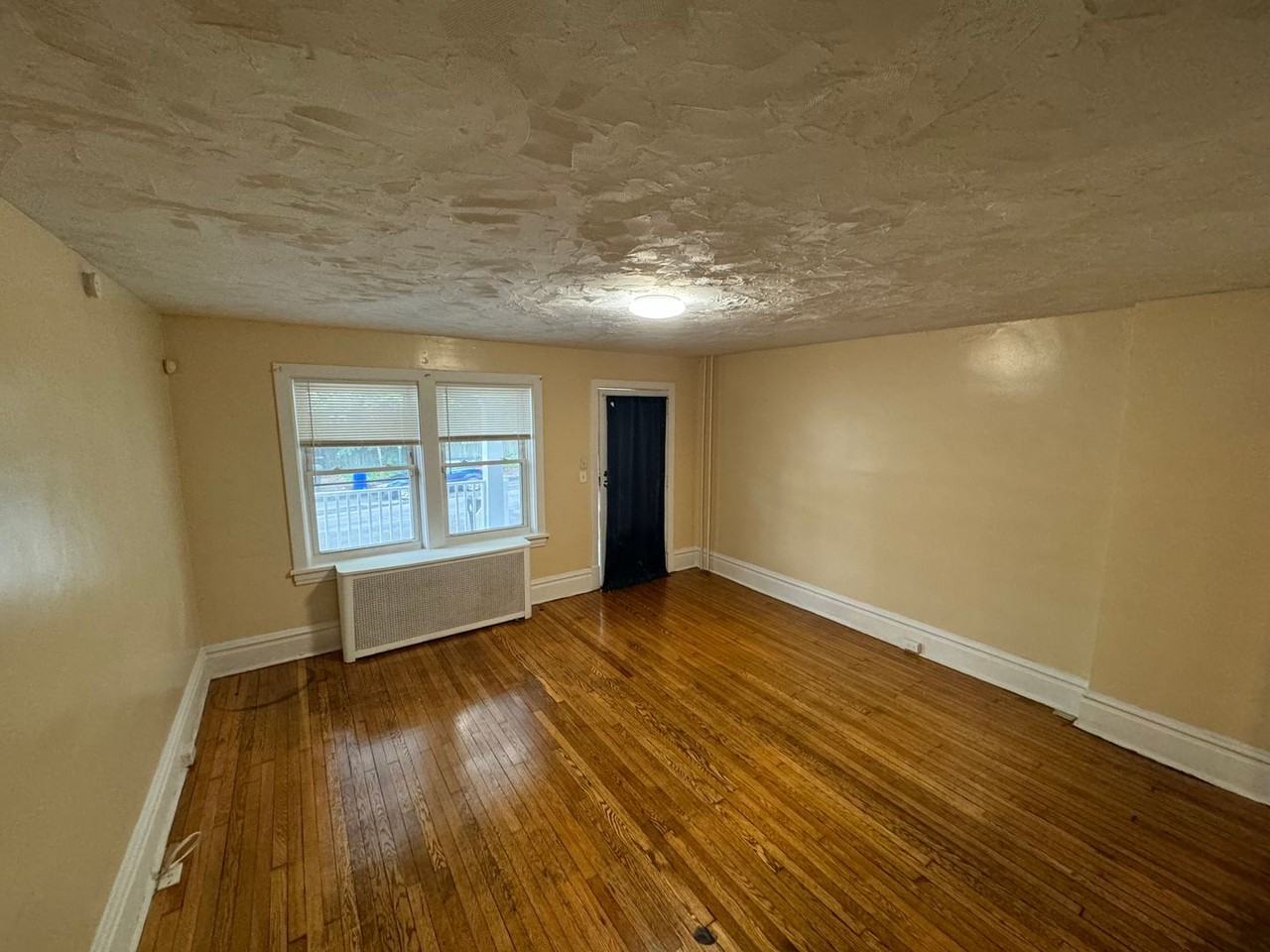 445 S 17th St - Photo 4 of 15