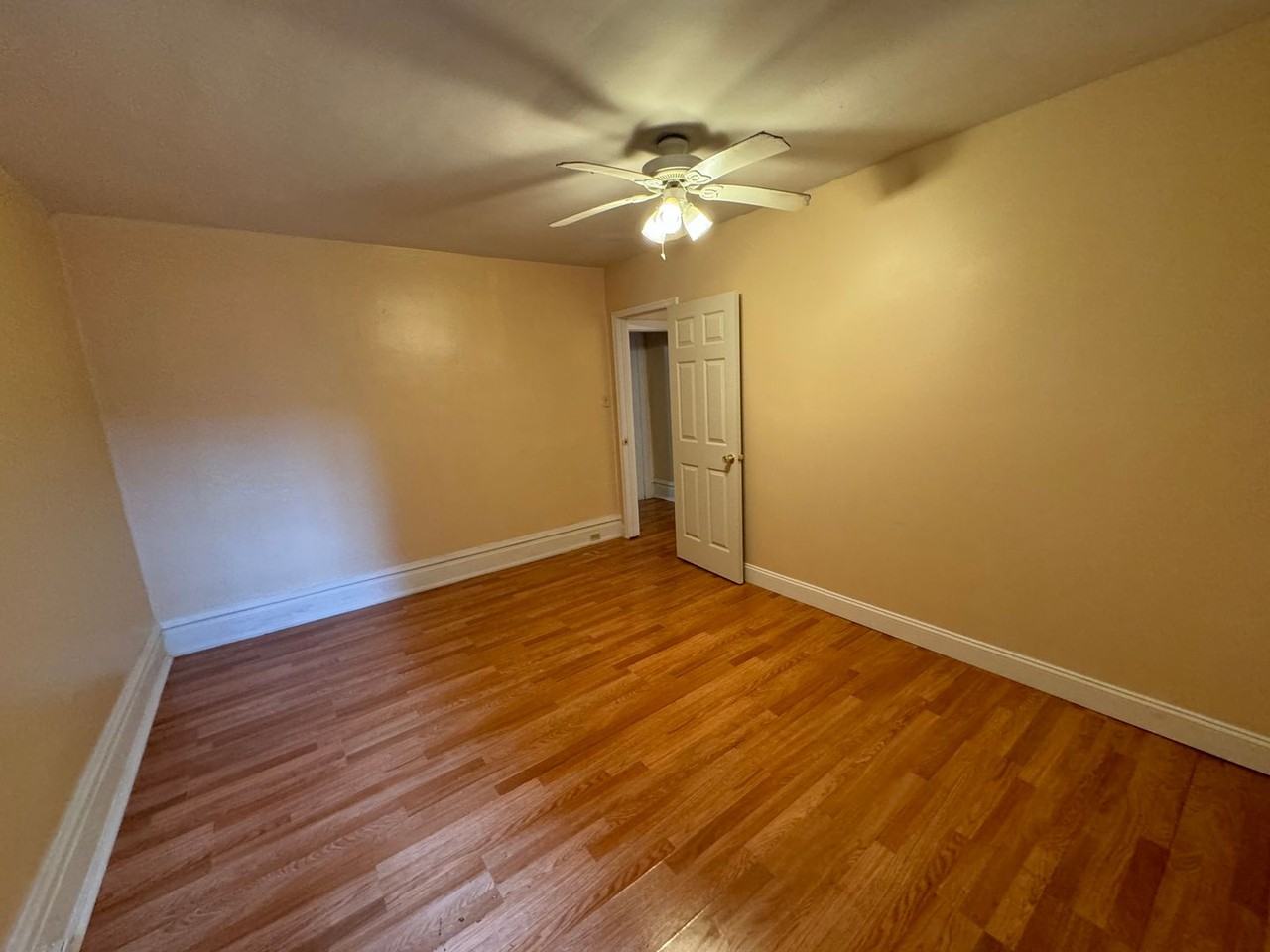 445 S 17th St - Photo 6 of 15