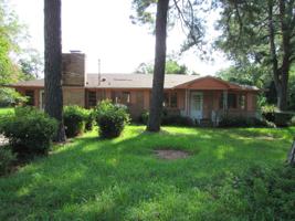featured image of 613 S Lafayette Dr