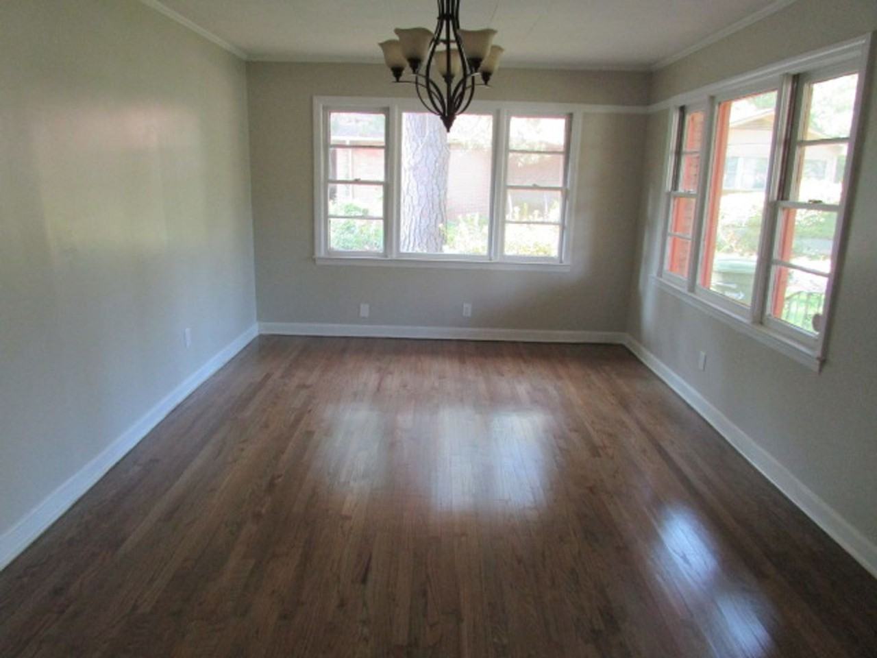 613 S Lafayette Dr - Photo 2 of 17