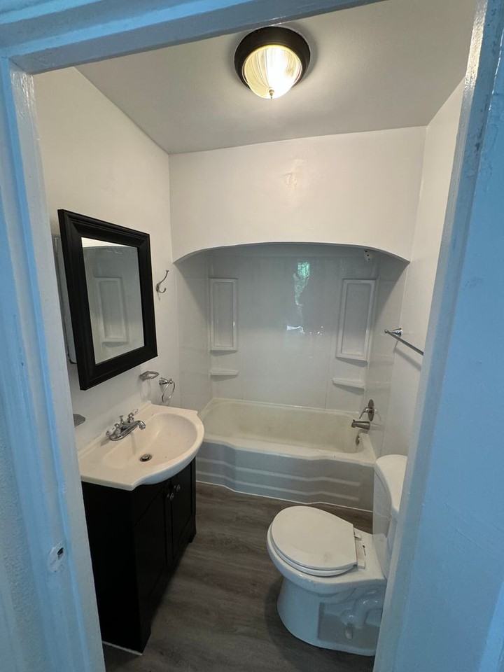 63 E Penn St - Photo 6 of 16