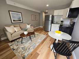 featured image of 371 Elm St