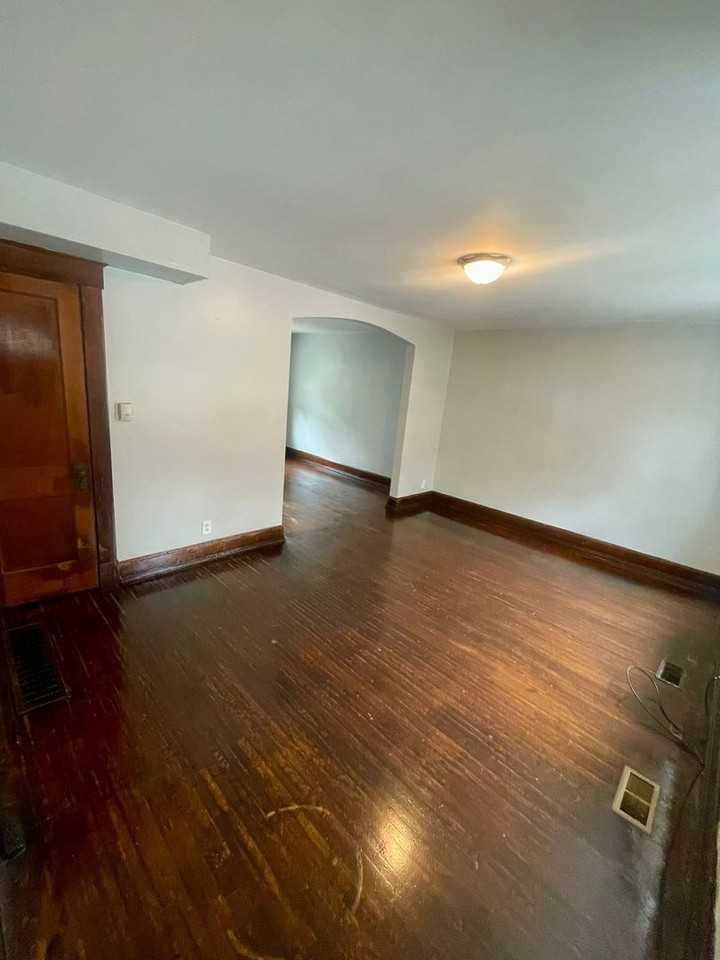 1278 Rutledge Ave - Photo 5 of 9