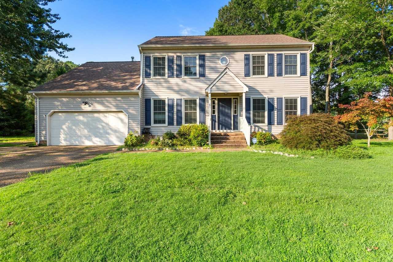 6 Kirby Ct - Photo 2 of 33