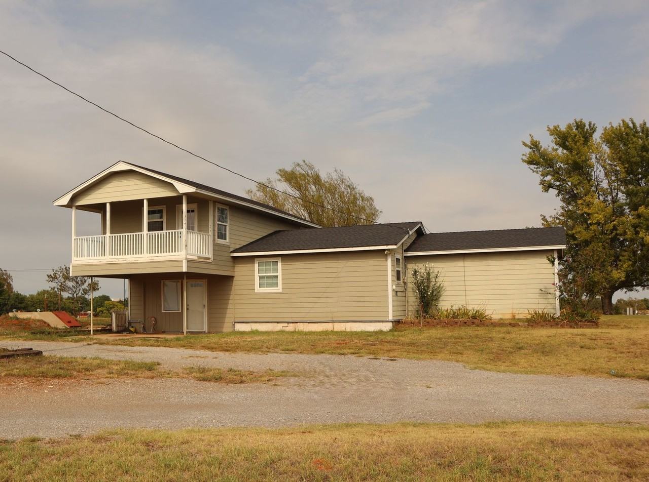 101 Hiler Dr - Photo 2 of 41