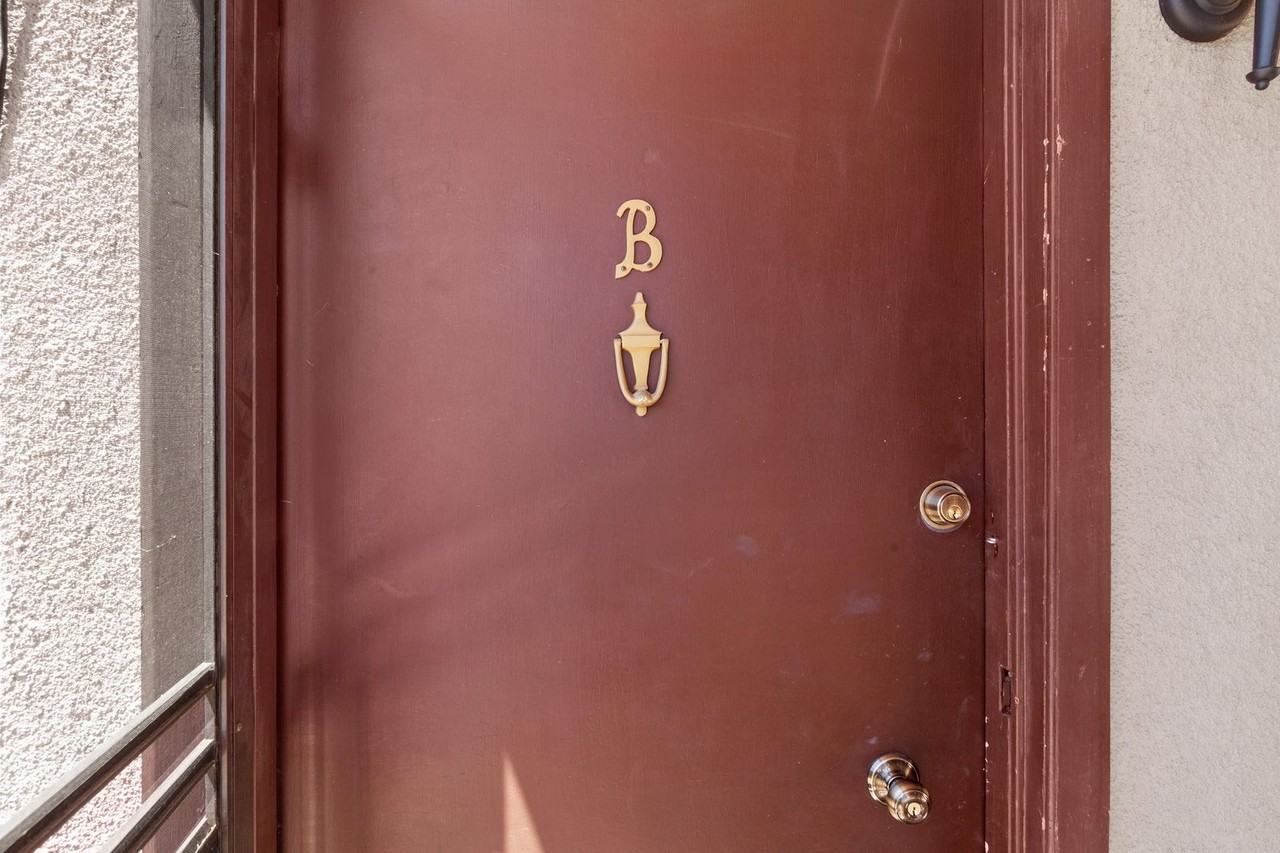 144 E Highland Ave #B - Photo 3 of 10