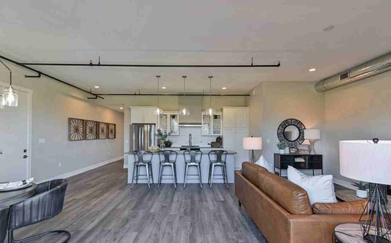 227 Mulberry St - Photo 3 of 18