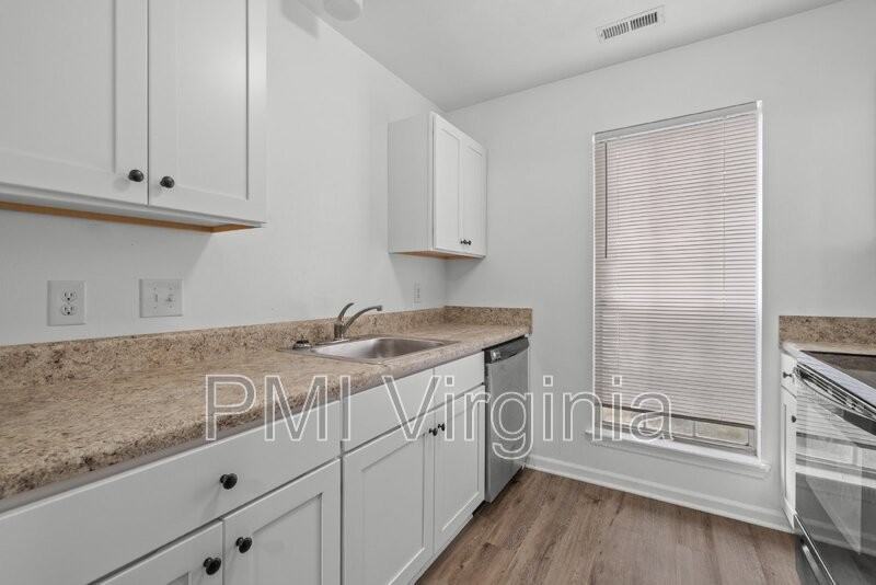 3772 Pepperwood Ct - Photo 7 of 29