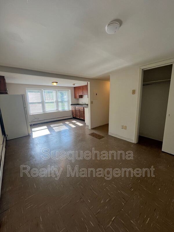 1051 Henn Ave #D - Photo 2 of 13