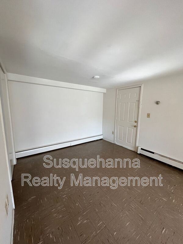 1051 Henn Ave #D - Photo 3 of 13