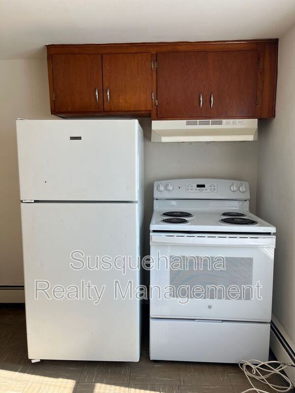 1051 Henn Ave #D - Photo 7 of 13