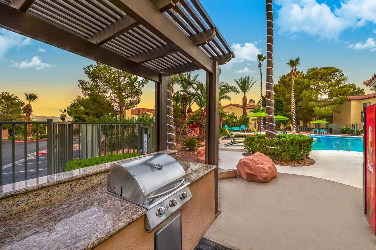 Parkway Townhomes - Photo 6 of 26