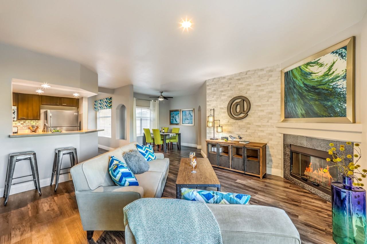 Parkway Townhomes - Photo 5 of 26