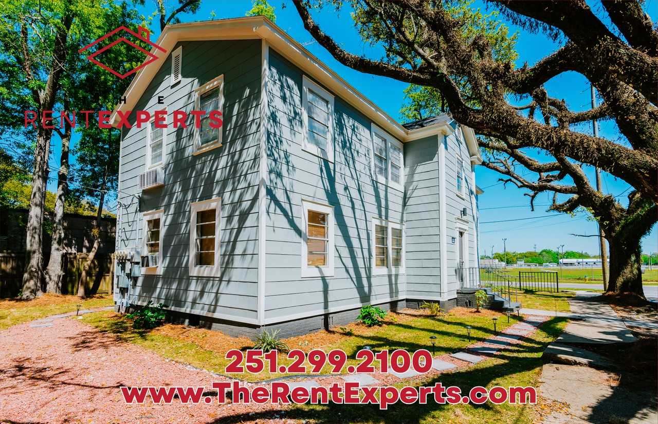 Illinois Street Apartments - Photo 3 of 21