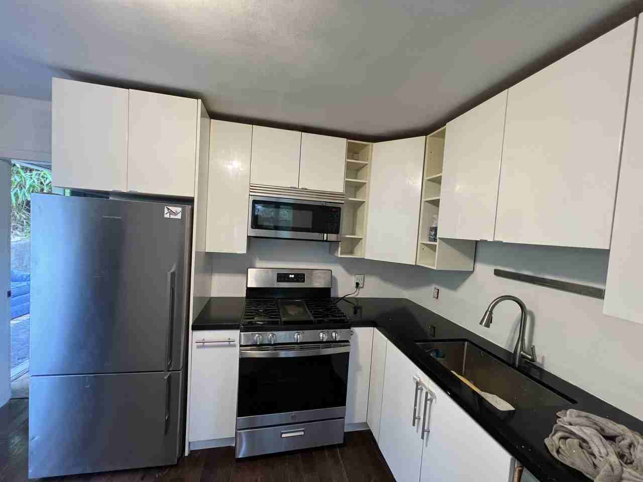 921 Clarke Rd - Photo 3 of 6