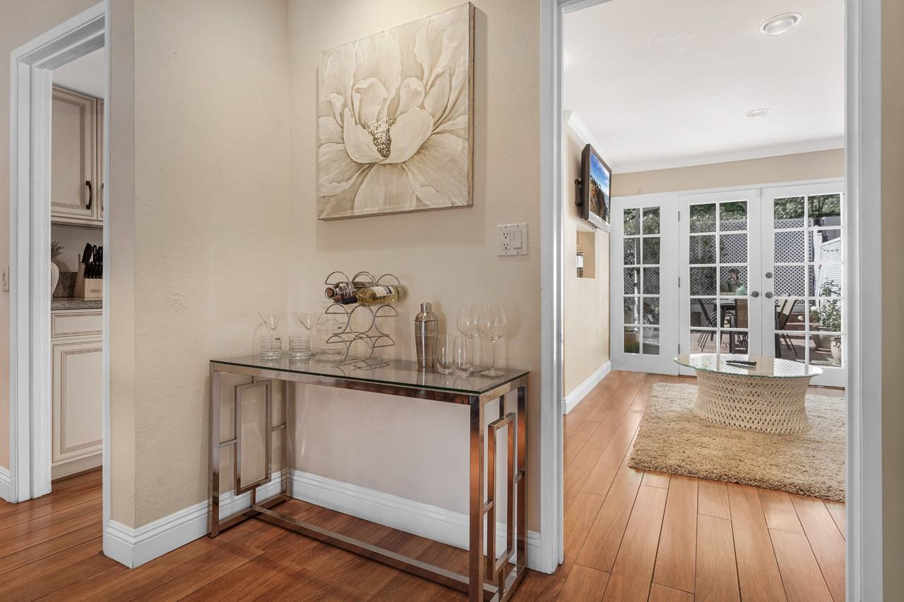 5845 Topanga Canyon Pl #8 - Photo 7 of 20