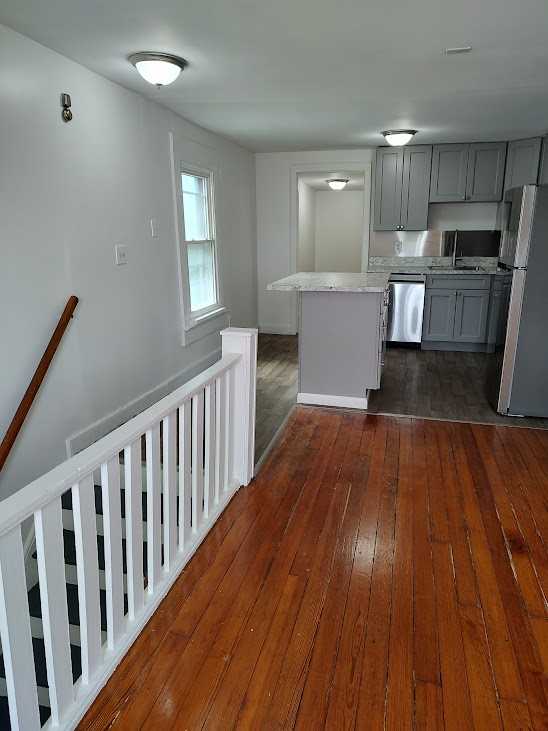 649 Old Liverpool Rd #2FL - Photo 5 of 10