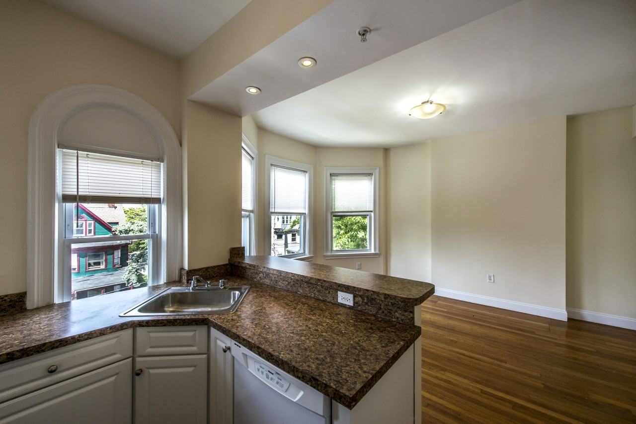 53 Ashford Street #4 - Photo 4 of 12