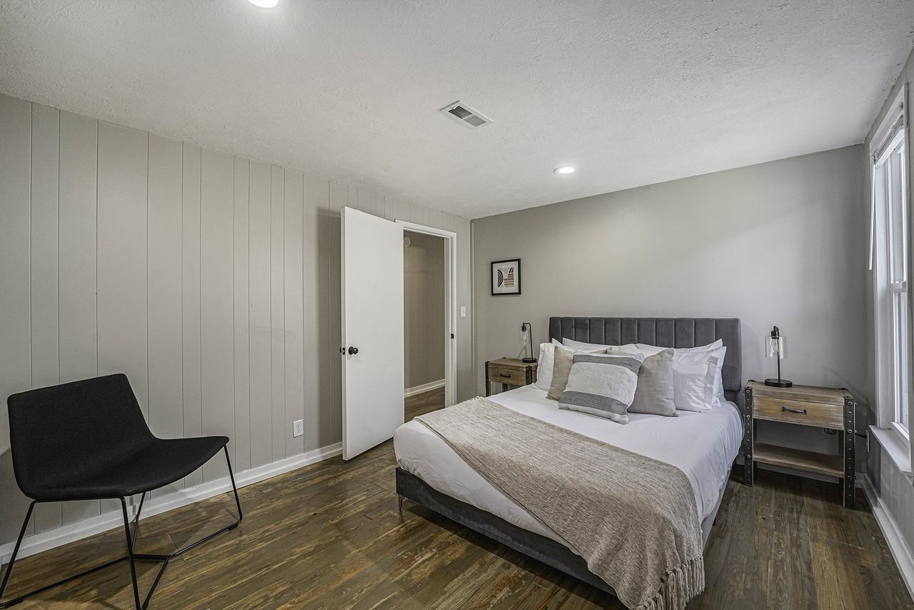 149 Valley Avenue Northwest #2 - Photo 6 of 19