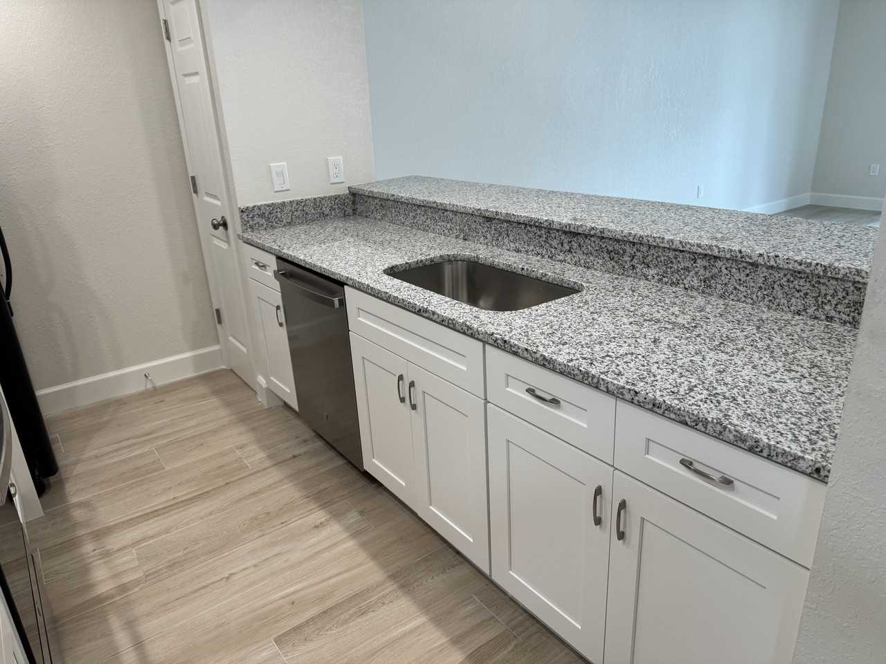 201 Scottsdale Loop #201 - Photo 2 of 14