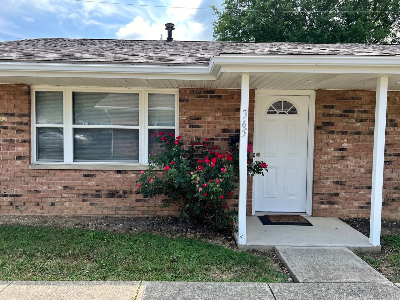 365 Edwards Rd - Photo 2 of 11