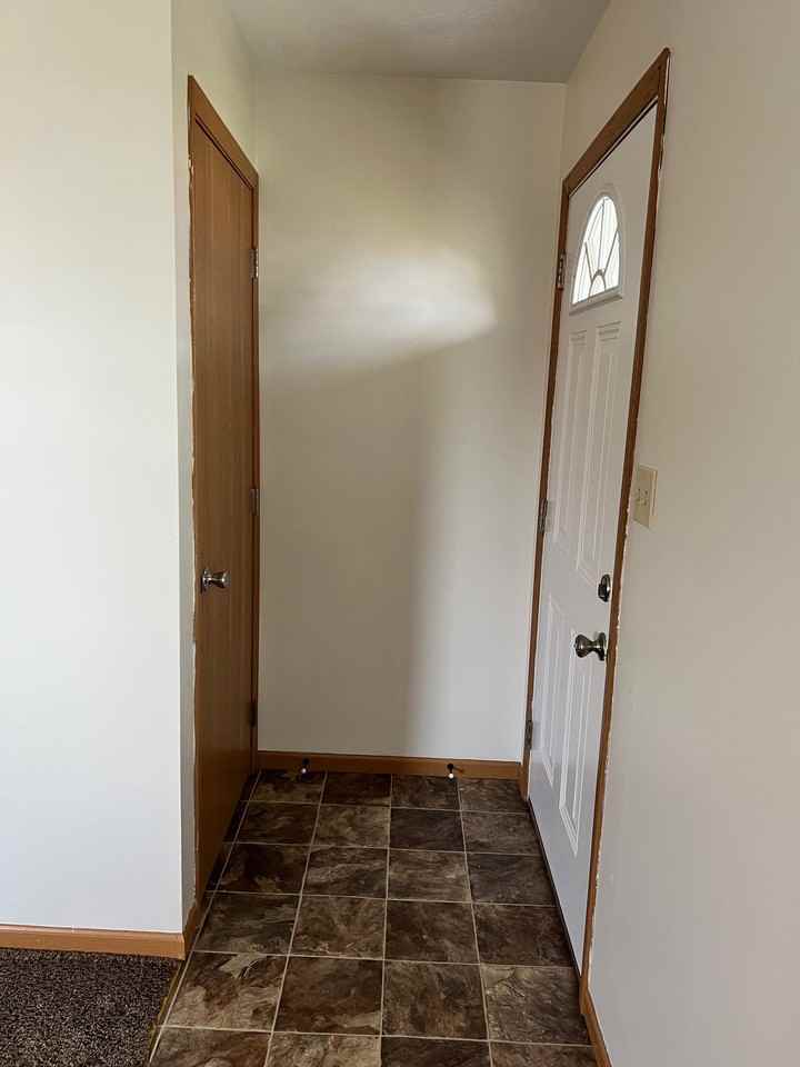 365 Edwards Rd - Photo 3 of 11