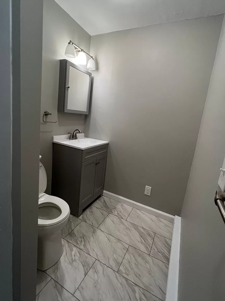 10 Riverside St #C - Photo 6 of 7