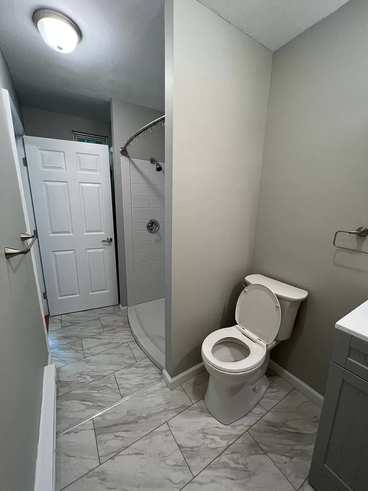10 Riverside St #C - Photo 7 of 7