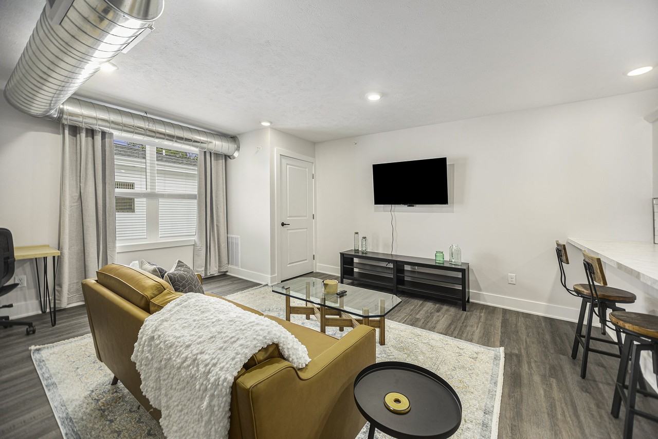 1562 Michigan St Ne #7 - Photo 7 of 12