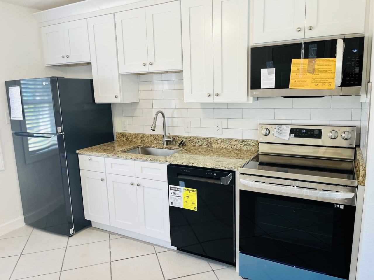 1319 E Laura St #NA - Photo 5 of 24